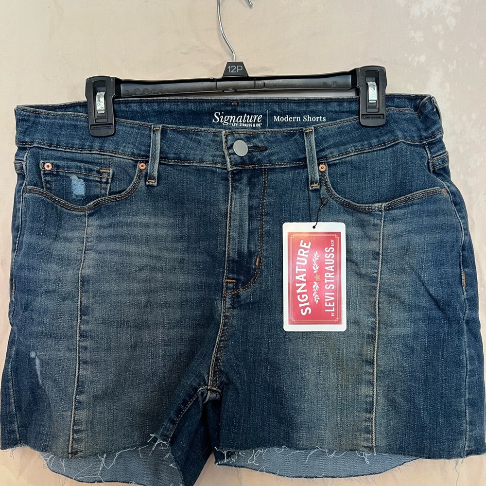 Levi's Signature Dark Blue Jean Shorts